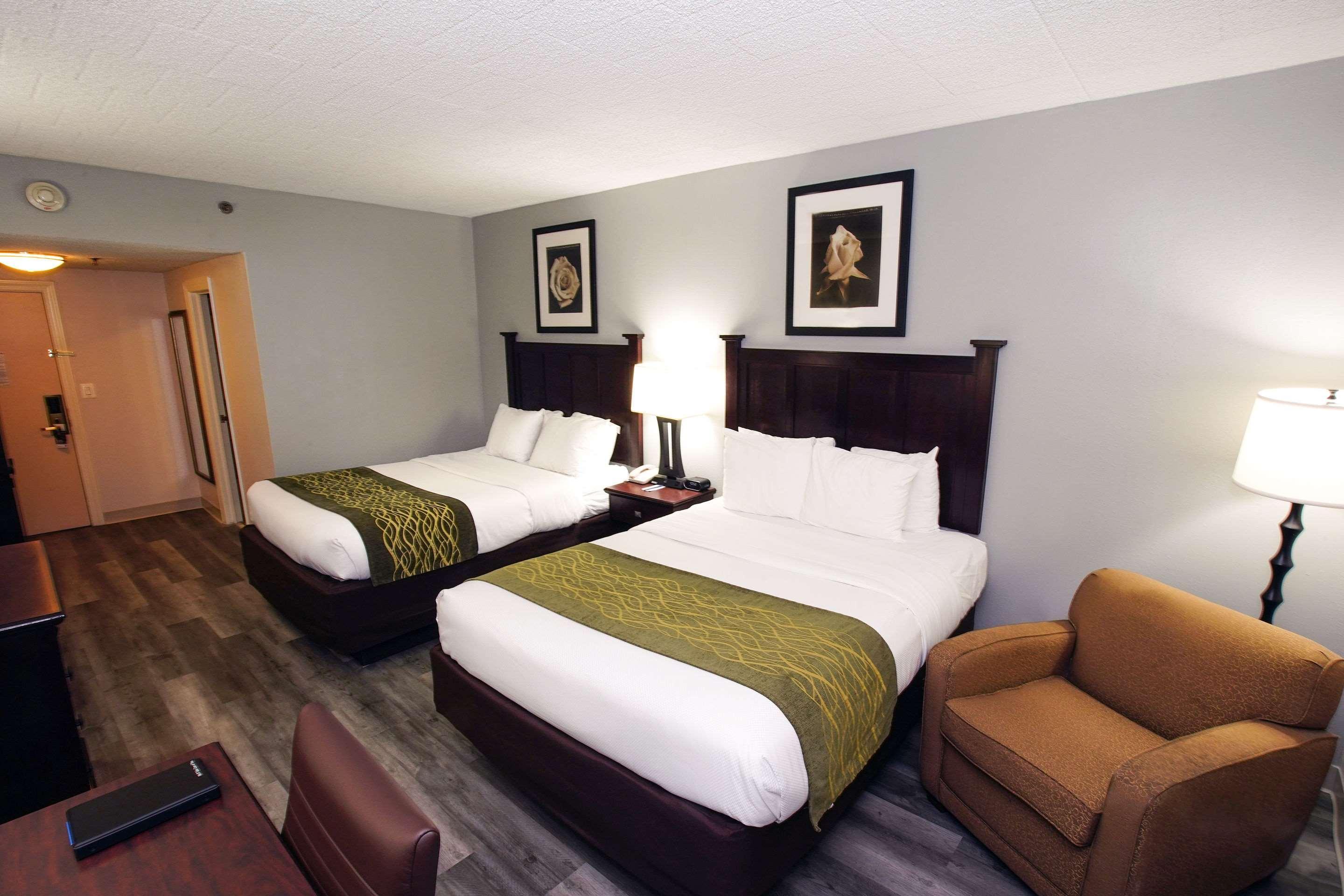 Best Western Paramus Hotel & Suites Bagian luar foto