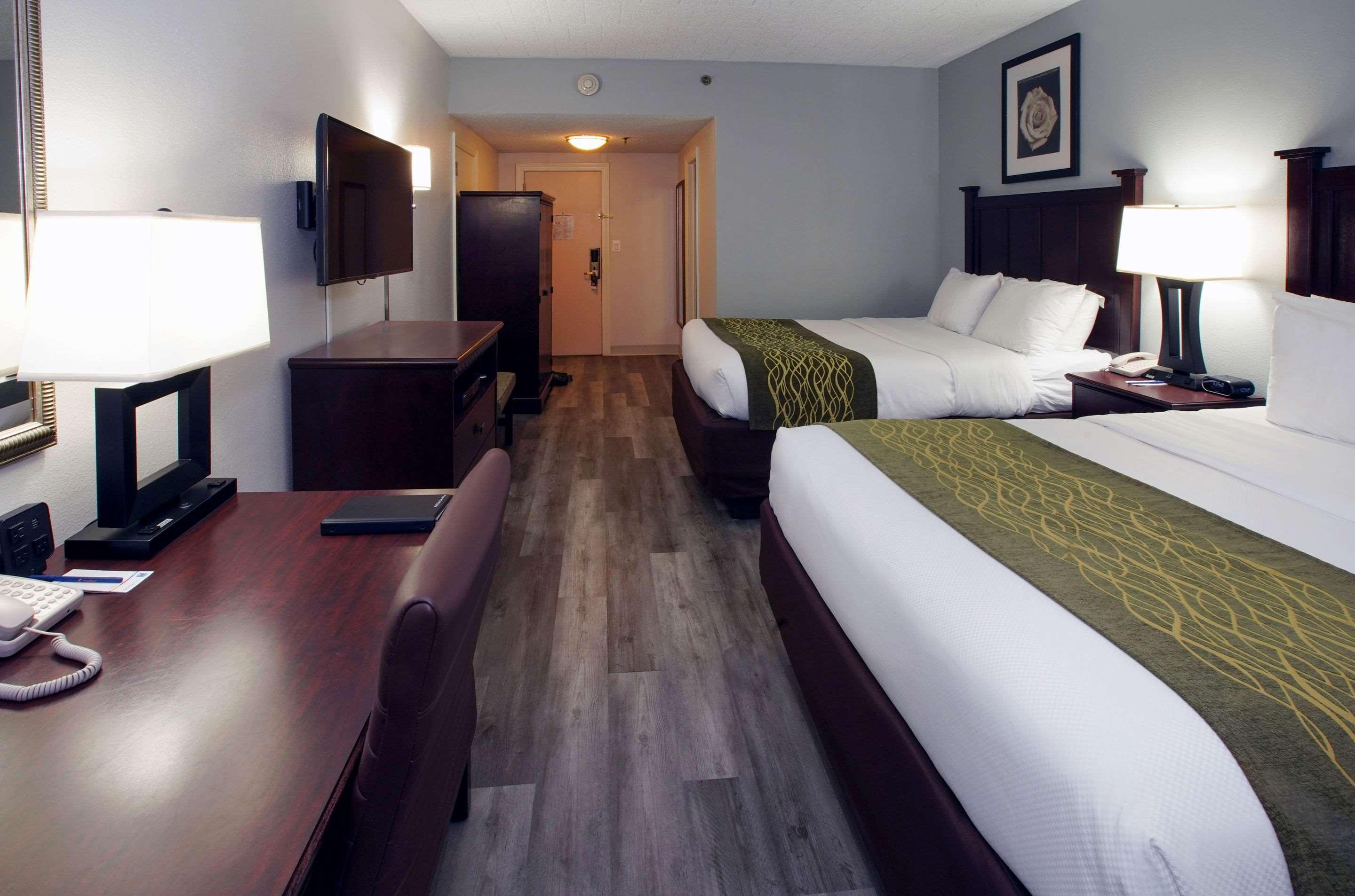 Best Western Paramus Hotel & Suites Bagian luar foto