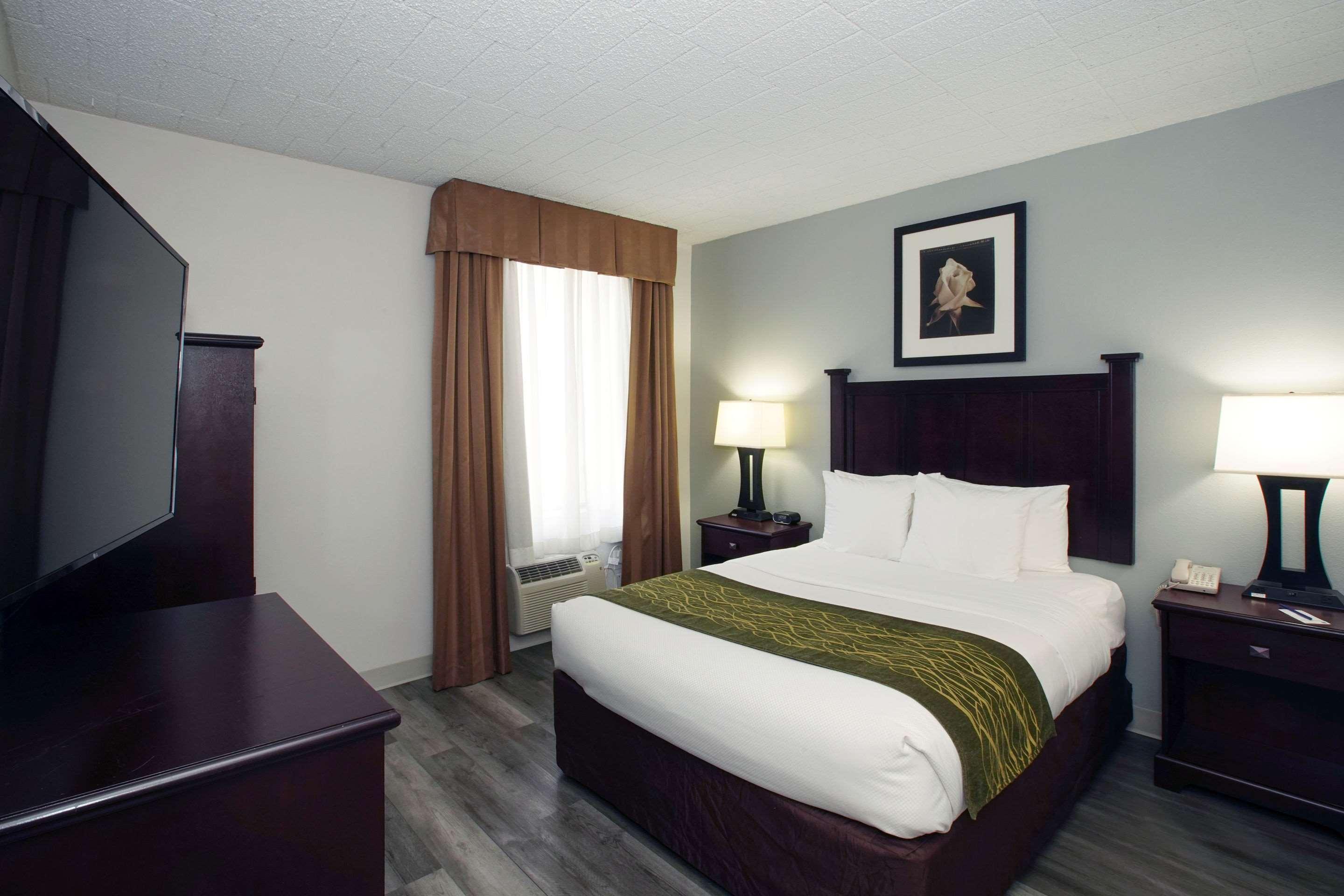 Best Western Paramus Hotel & Suites Bagian luar foto