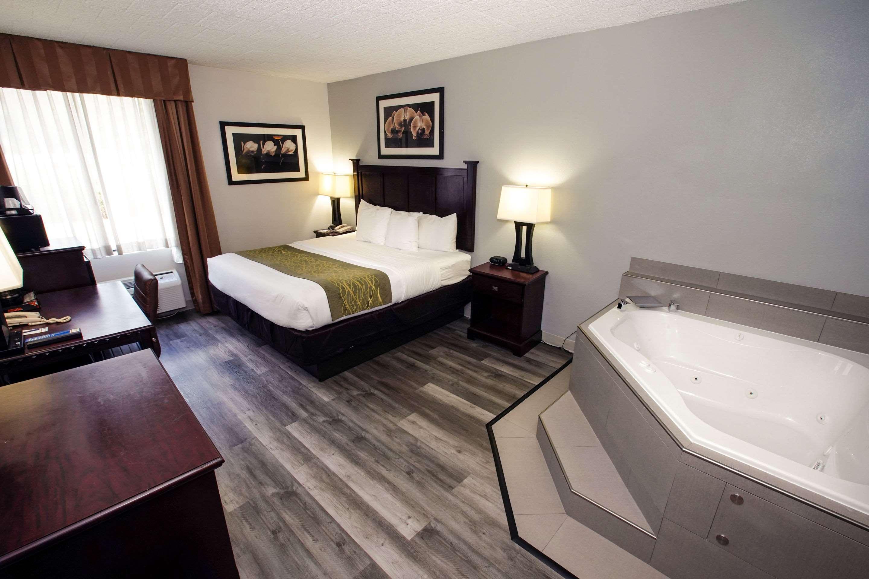 Best Western Paramus Hotel & Suites Bagian luar foto